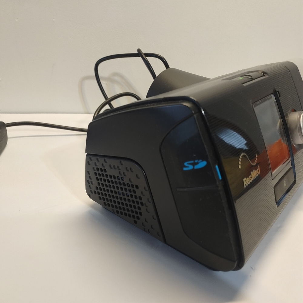 Resmed AirSense 10 AutoSet - Picture 6 of 16